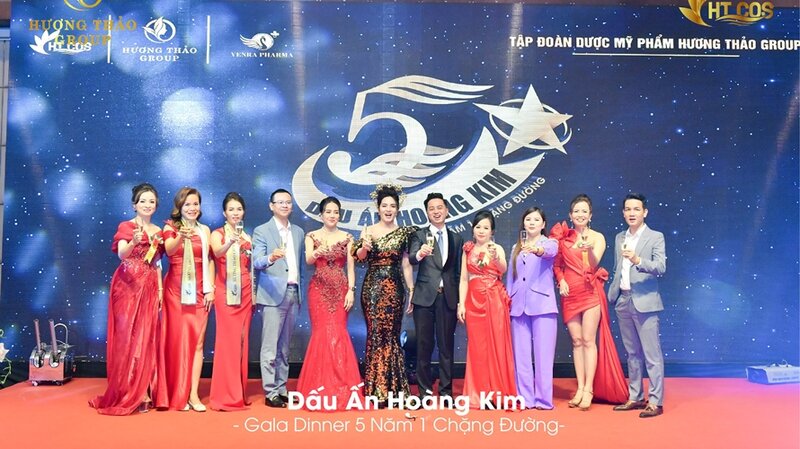 Dấu Ấn Hoàng Kim 2021 – Đại Tiệc Vinh Danh đẳng cấp đánh dấu chặng đường 5 năm vươn mình tỏa sáng của Hương Thảo Group