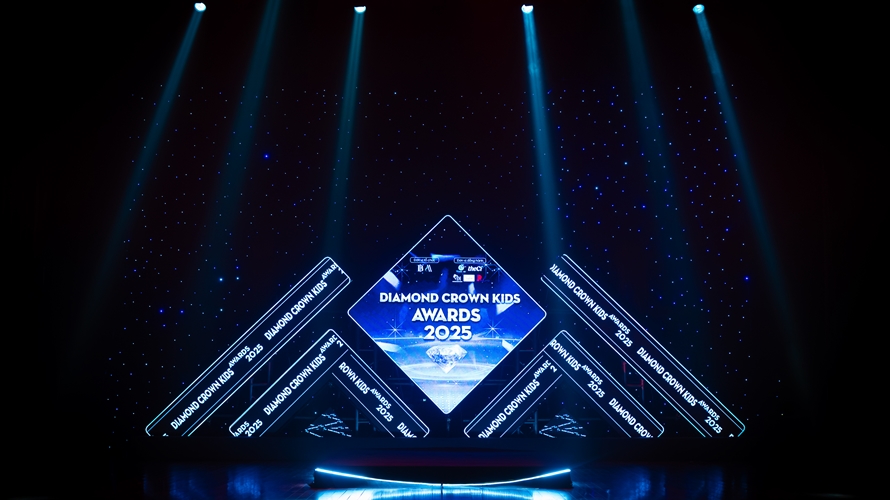 Diamond Crown Kids Awards 2025: Đêm hội tỏa sáng của những “viên kim cương” tuổi nhỏ